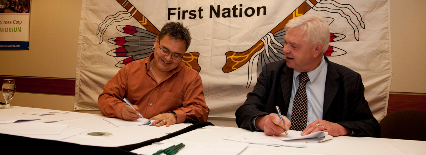 Keith Signing Agreement