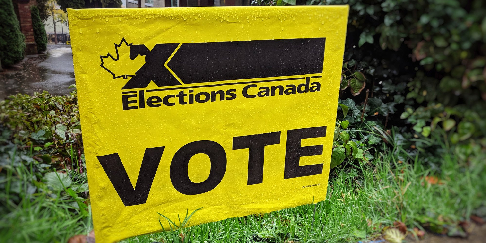 Elections Canada vote sign. Photo: dennissylvesterhurd 48936368453
